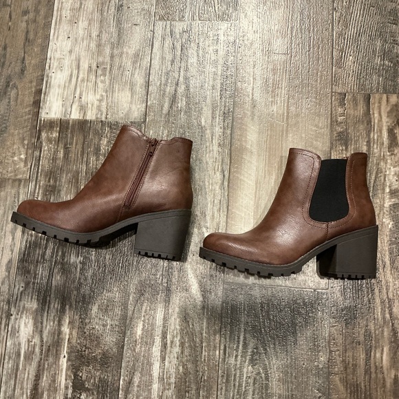 Sun + Stone Brown Ankle Boots Size 9.5 - Picture 9 of 16